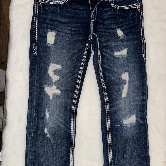 Rock Revival Crop Jeans - Picture 2 of 4